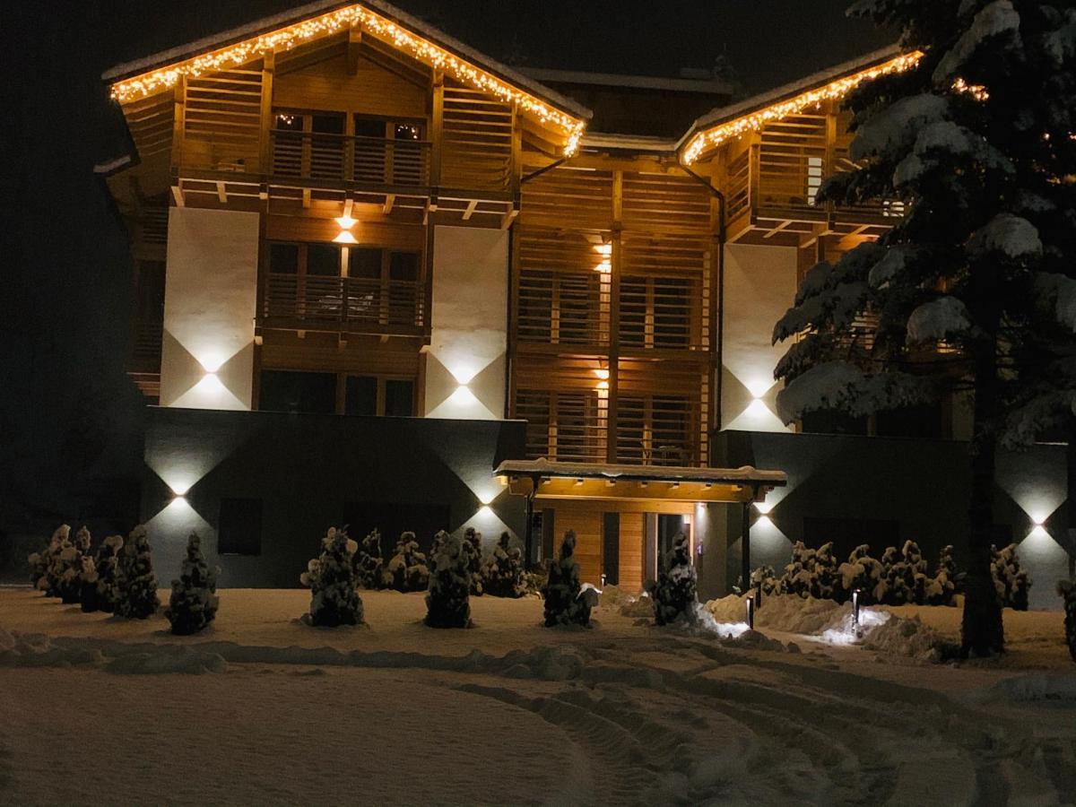 Appartamenti E B&B Casa Ester บาเซลกา ดิ ปีเน ภายนอก รูปภาพ