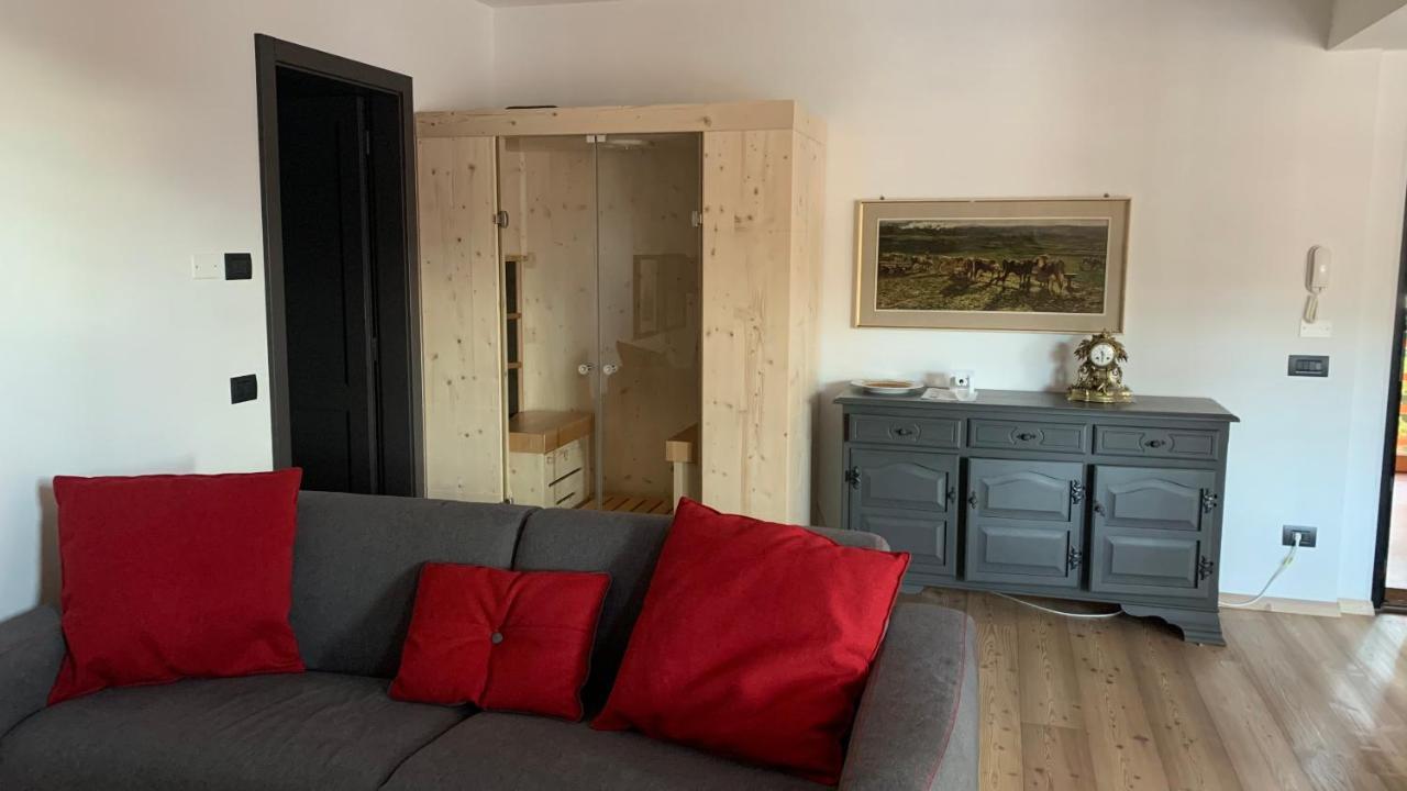 Appartamenti E B&B Casa Ester บาเซลกา ดิ ปีเน ภายนอก รูปภาพ