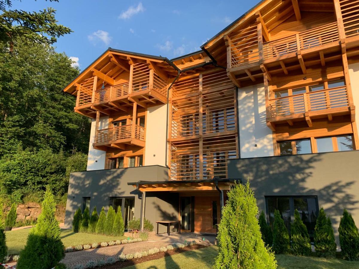Appartamenti E B&B Casa Ester บาเซลกา ดิ ปีเน ภายนอก รูปภาพ