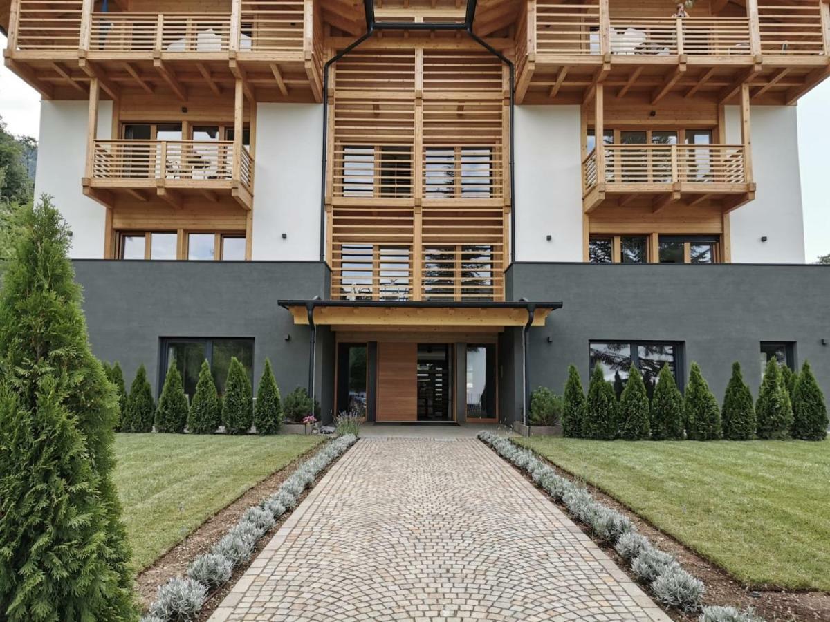 Appartamenti E B&B Casa Ester บาเซลกา ดิ ปีเน ภายนอก รูปภาพ