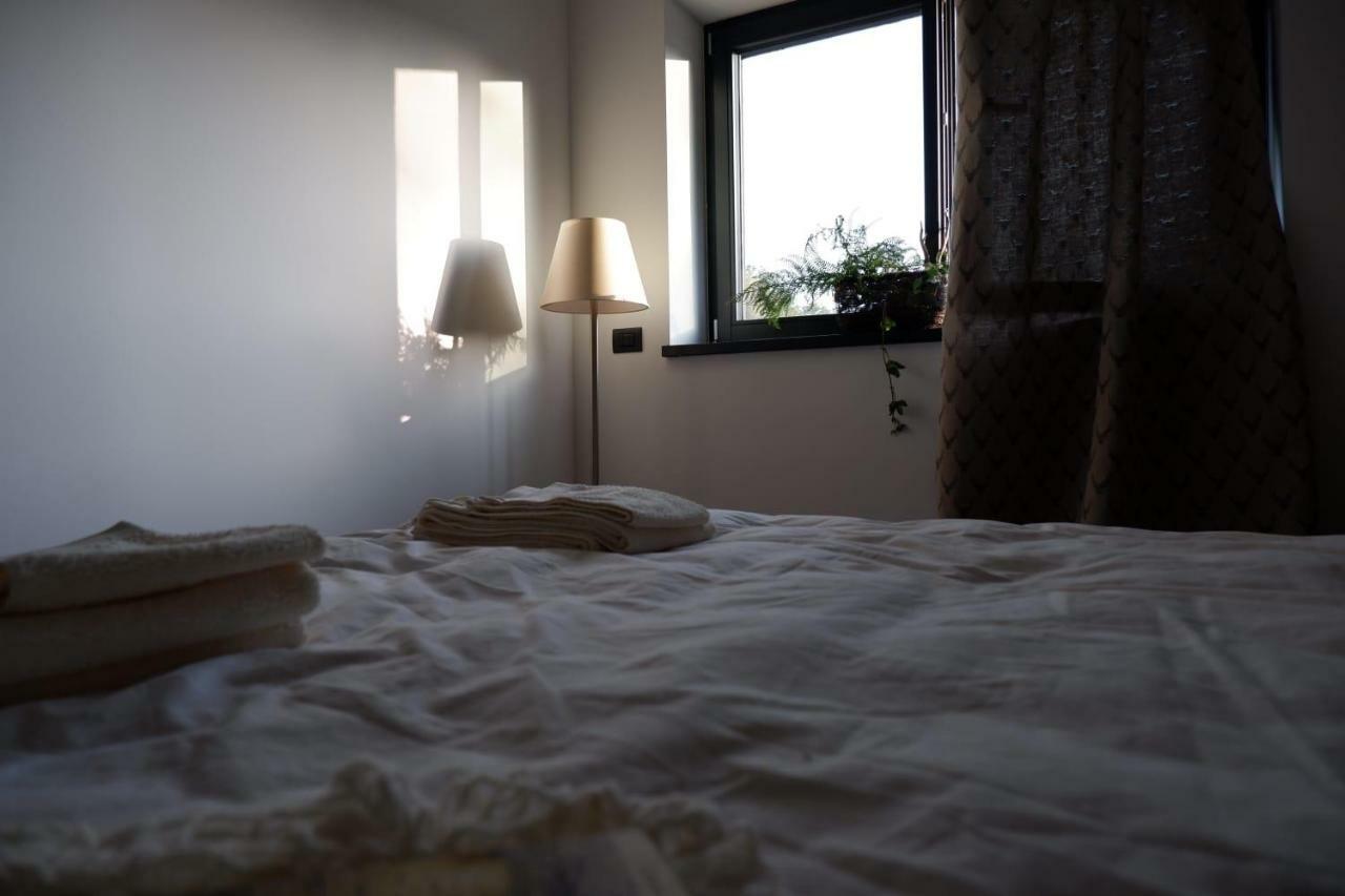 Appartamenti E B&B Casa Ester บาเซลกา ดิ ปีเน ภายนอก รูปภาพ
