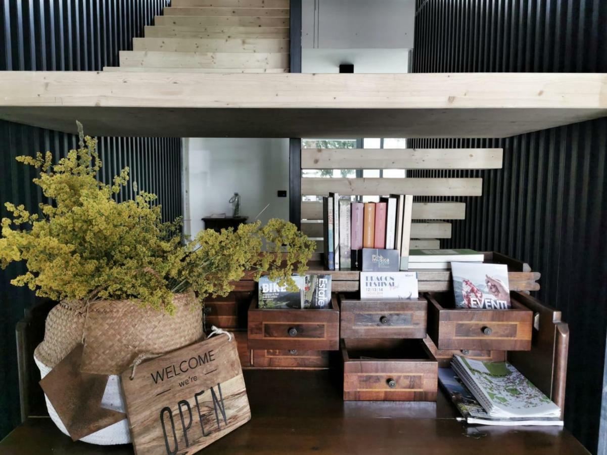 Appartamenti E B&B Casa Ester บาเซลกา ดิ ปีเน ภายนอก รูปภาพ